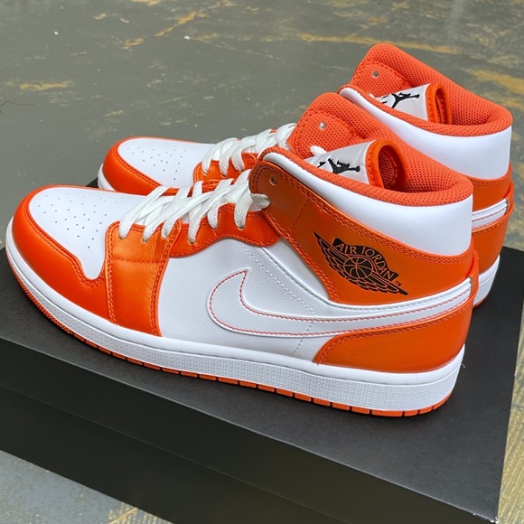 Nike Air Jordan 1 Mid Electro Orange DM3531-800 10 Patent - Picture 5 of 10